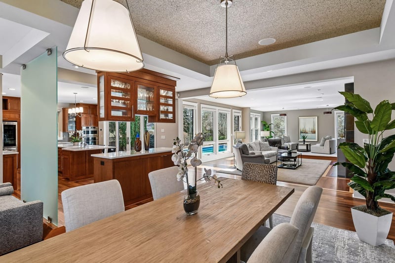 154 Babcock Ln, Wayzata, MN 55391