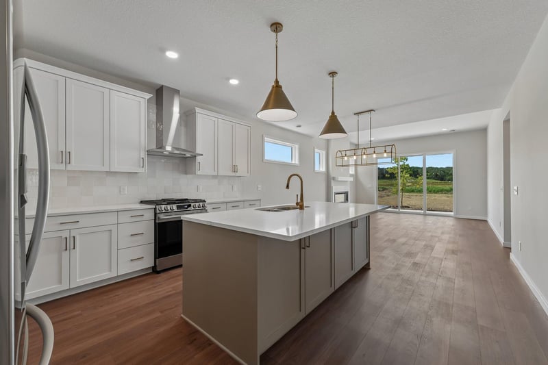 11613 202nd St W, Lakeville, MN 55044