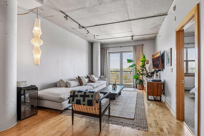 212 N 1st St #512, Minneapolis, MN 55401