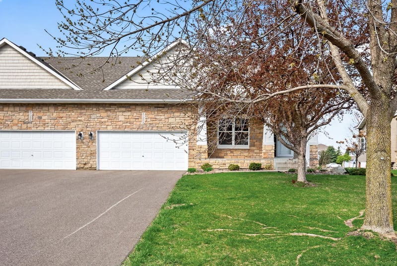 17281 Eagleview Dr #197, Farmington, MN 55024