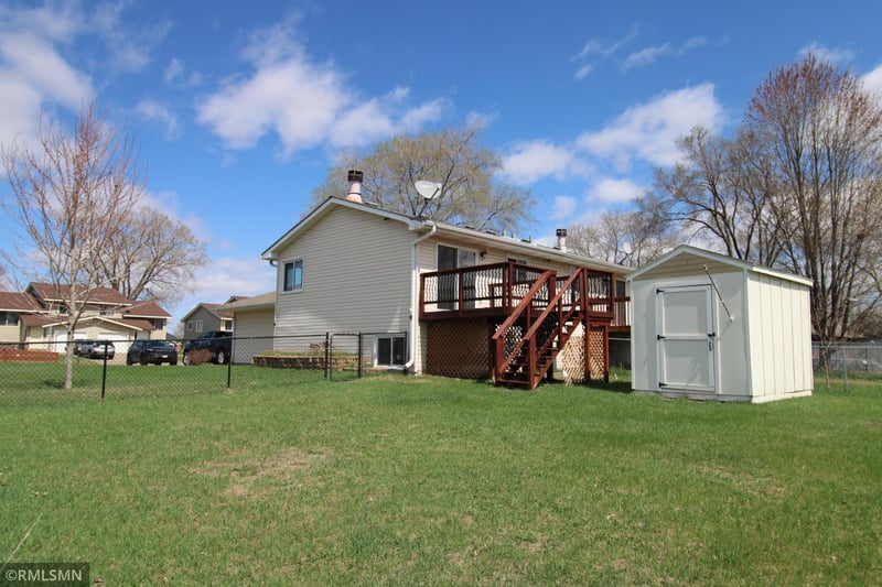 5821 84 1/2 Ave N, Brooklyn Park, MN 55443