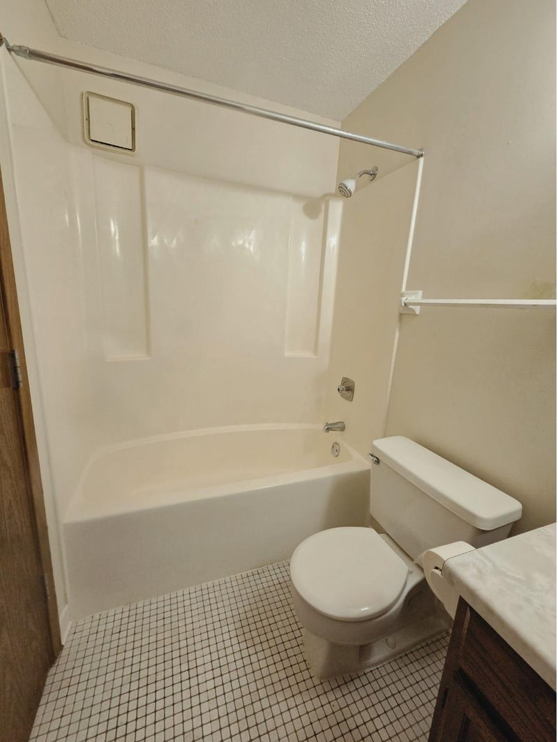 66 9th St E #1605, Saint Paul, MN 55101