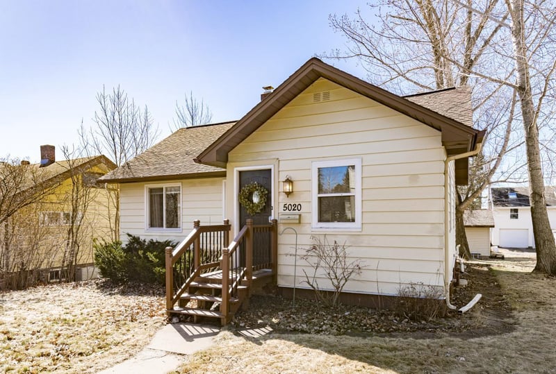 5020 Dodge St, Duluth, MN 55804