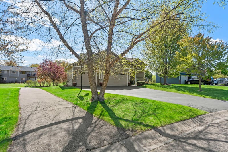 7018 Eagle Trl, Centerville, MN 55038