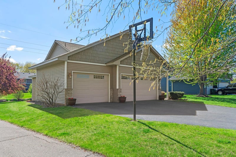 7018 Eagle Trl, Centerville, MN 55038