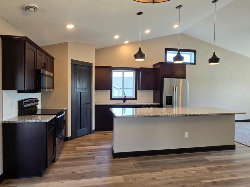 656 Daisy Ct, Lake Crystal, MN 56055