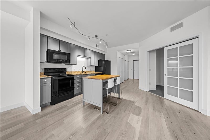 4500 Chicago Ave S #210, Minneapolis, MN 55407