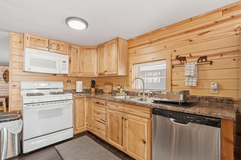 46317 Lucretia Ln, Isle, MN 56342