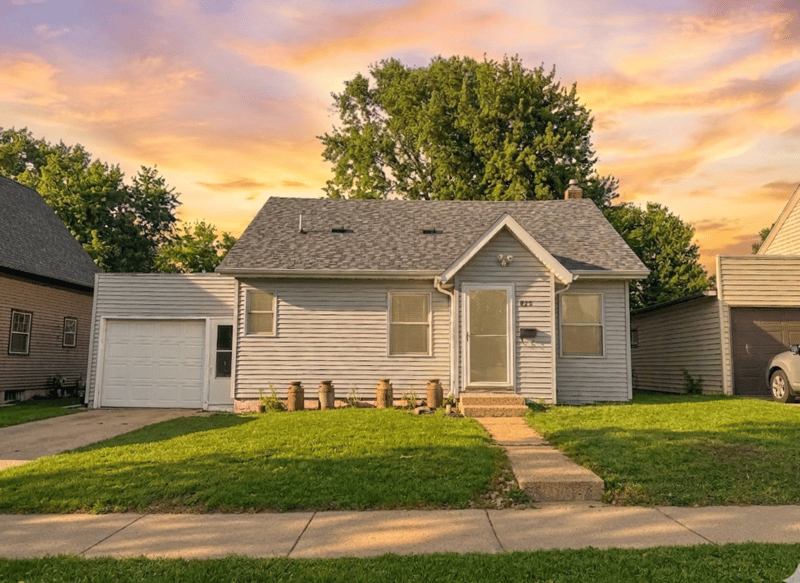 925 2nd Ave SW, Pipestone, MN 56164
