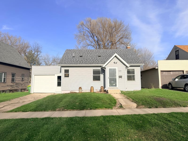 925 2nd Ave SW, Pipestone, MN 56164