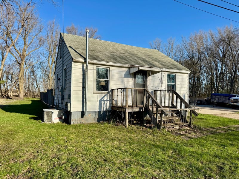 156 Main St N, Waltham, MN 55982