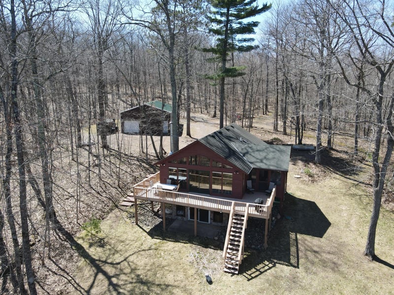 N4381 Red Oak Ln, Stone Lake, WI 54876