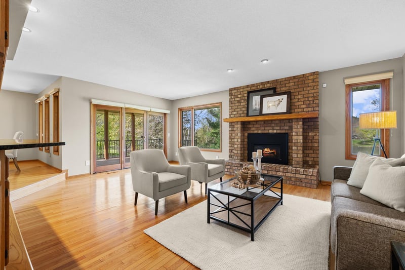 5785 Turtle Lake Rd, Shoreview, MN 55126