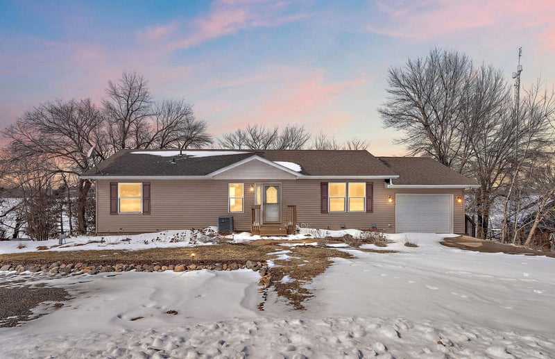 27509 742nd Ave, Dassel, MN 55325