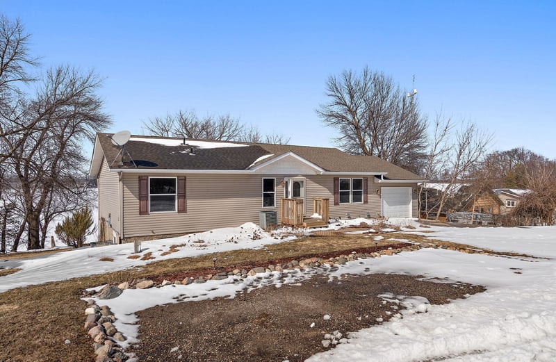27509 742nd Ave, Dassel, MN 55325