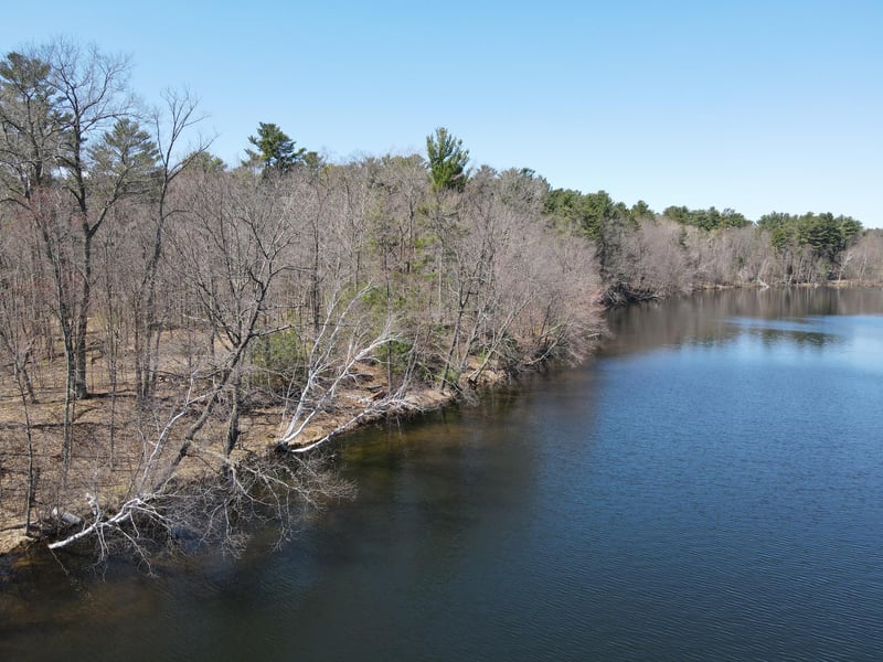 N4385 Red Oak Ln, Stone Lake, WI 54876