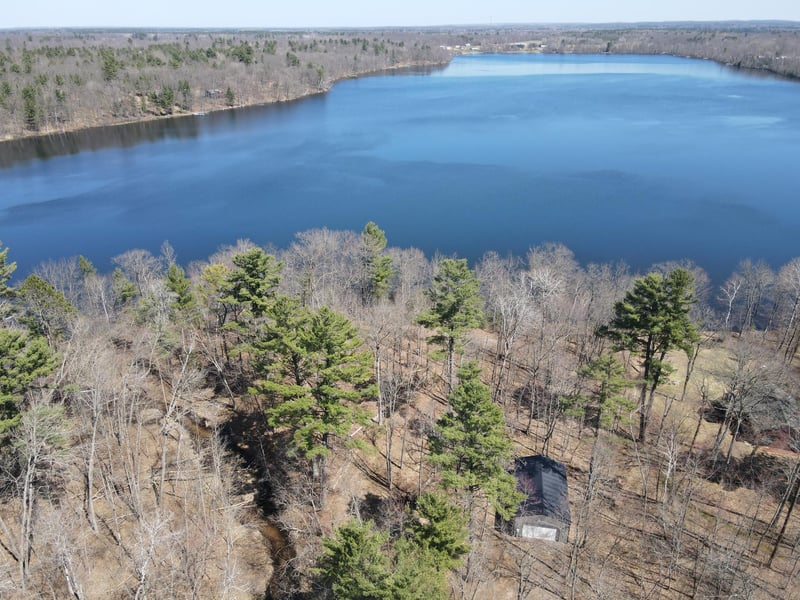 N4385 Red Oak Ln, Stone Lake, WI 54876