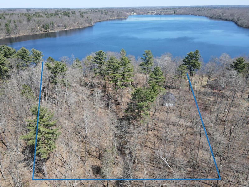 N4385 Red Oak Ln, Stone Lake, WI 54876
