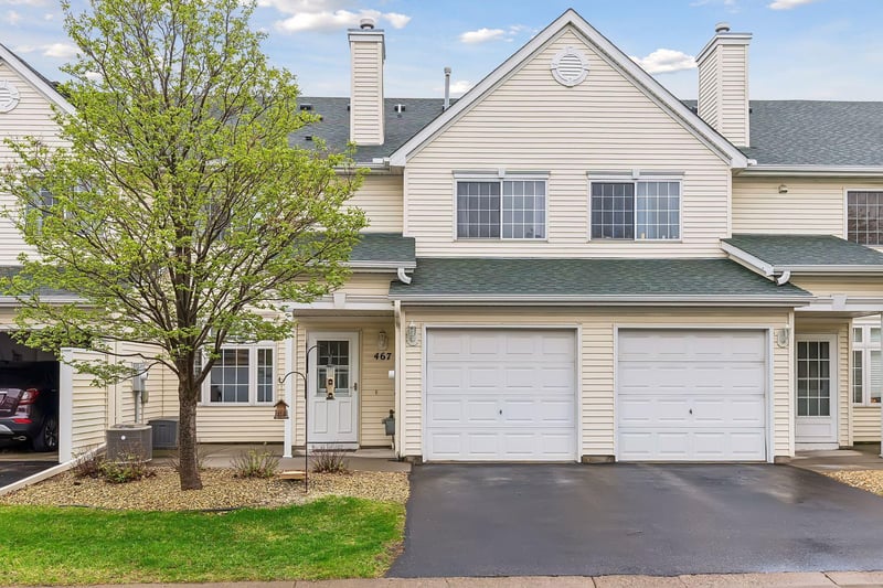 467 Aqua Cir #1015, Lino Lakes, MN 55014