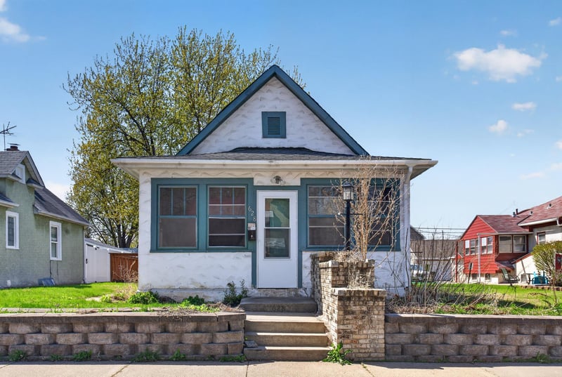 628 1st Ave S, South Saint Paul, MN 55075