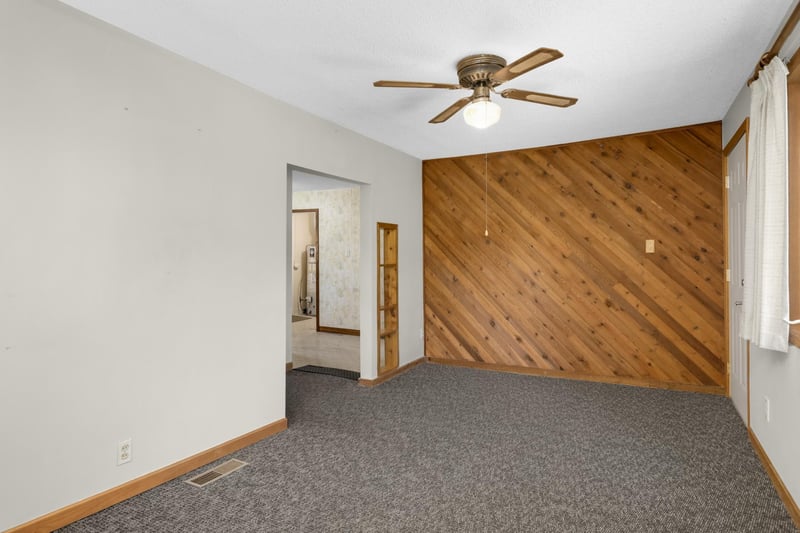 2329 Hoxie Ave, White Bear Twp, MN 55110