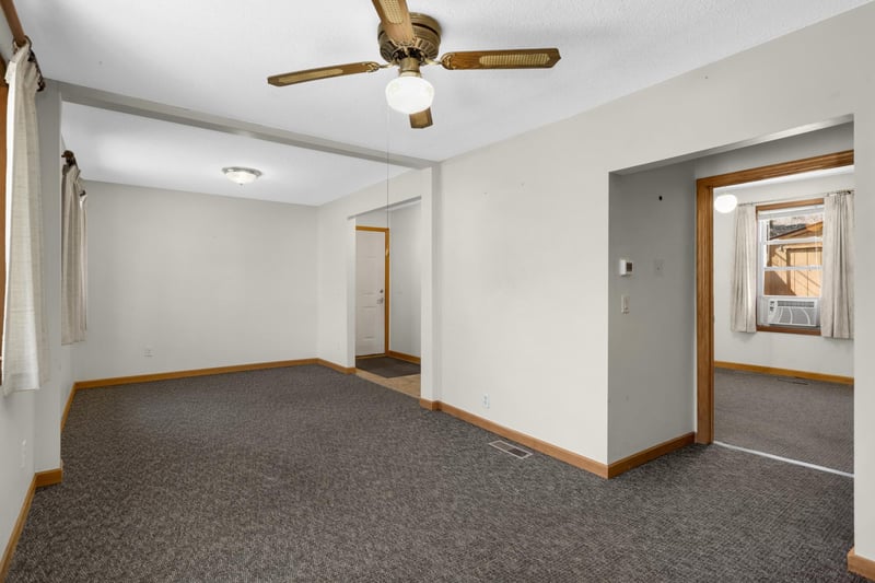 2329 Hoxie Ave, White Bear Twp, MN 55110