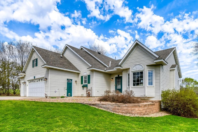 16681 185th St E, Hastings, MN 55033