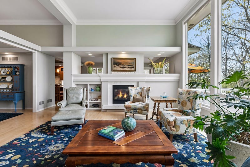 1405 Skyline Dr, Golden Valley, MN 55422