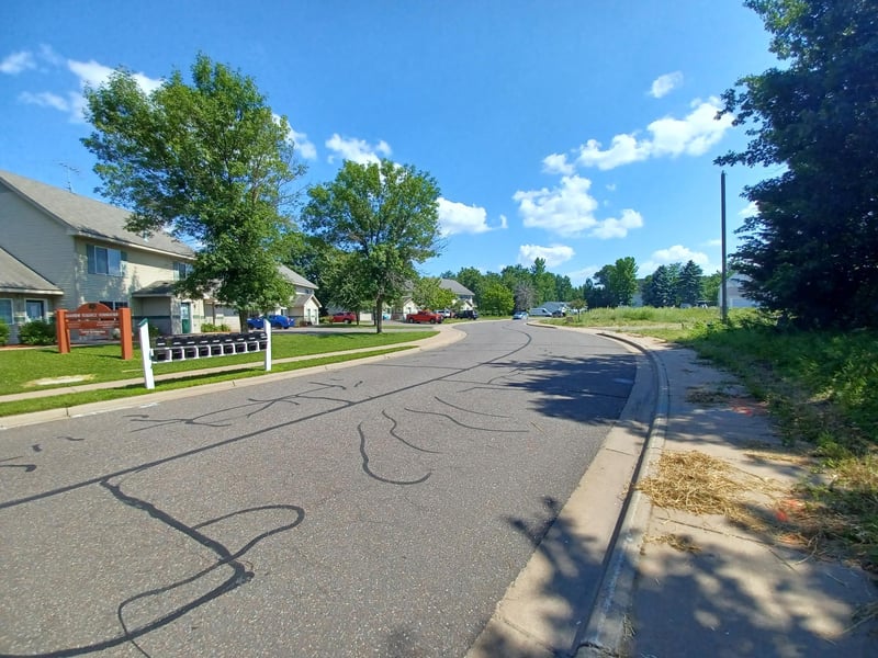 38xxx Oakview Ave, North Branch, MN 55056