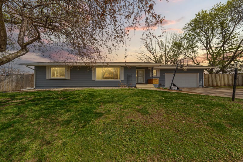 1201 Prairie Ave SW, Faribault, MN 55021