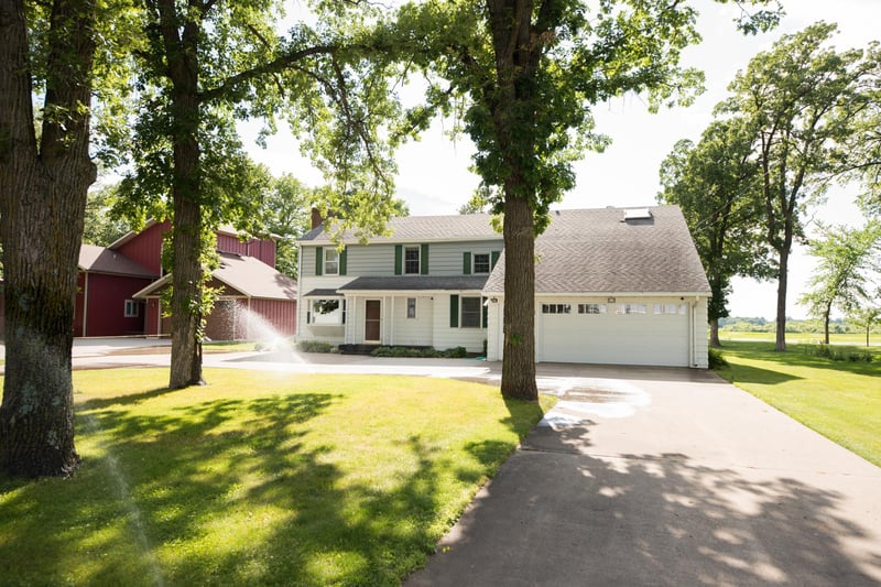 1609 Riverview Dr, Little Falls, MN 56345