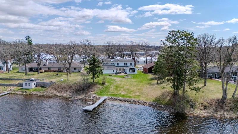 1609 Riverview Dr, Little Falls, MN 56345