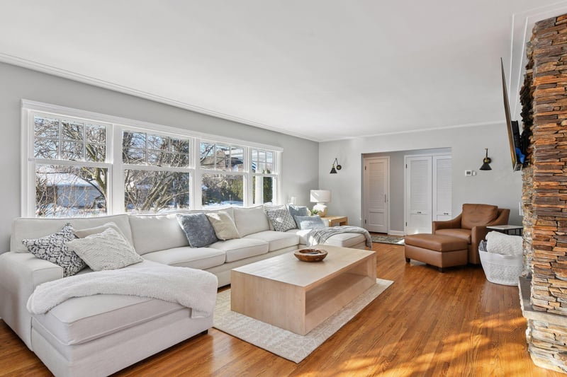 5521 Halifax Ln, Edina, MN 55424