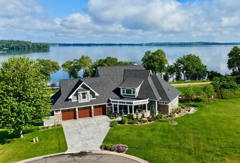 854 Beach Rd, Waconia, MN 55387