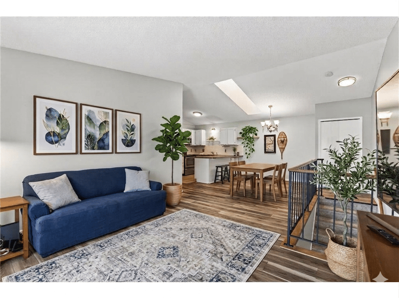732 Parkside Dr #732H, Vadnais Heights, MN 55127