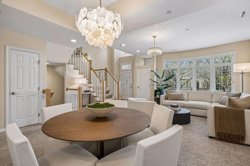 513 Coventry Ln, Edina, MN 55435