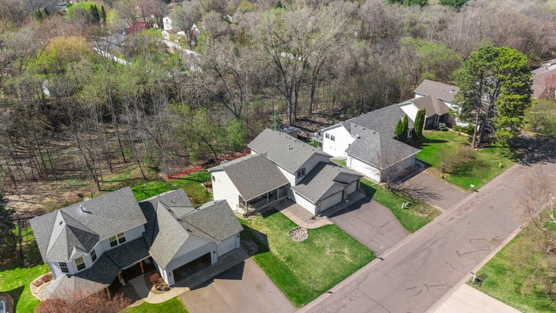 2655 N Barclay St, Maplewood, MN 55109