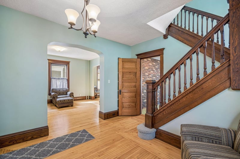 3308 Harriet Ave, Minneapolis, MN 55408