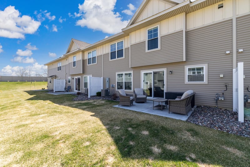 2173 Jasper Ct, Lino Lakes, MN 55038