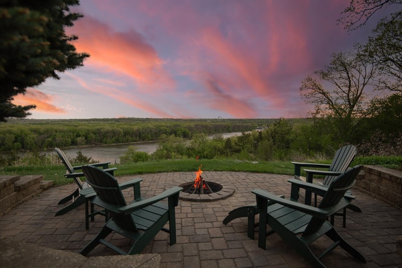 13815 Point Douglas Dr S, Hastings, MN 55033