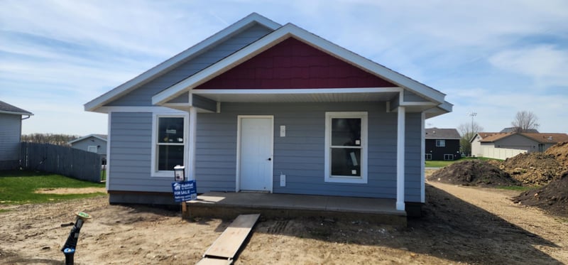 716 Washington St, Kenyon, MN 55946
