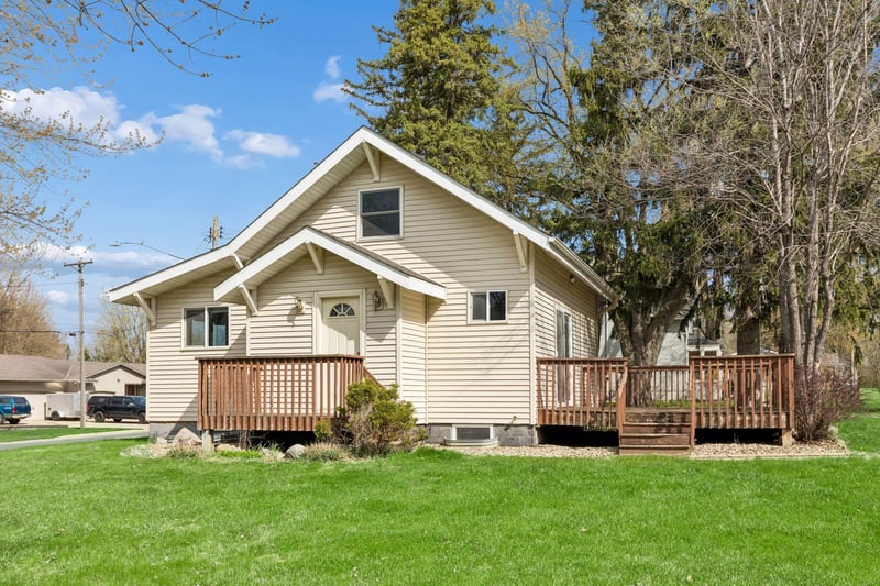 532 2nd Ave NW, Lonsdale, MN 55046
