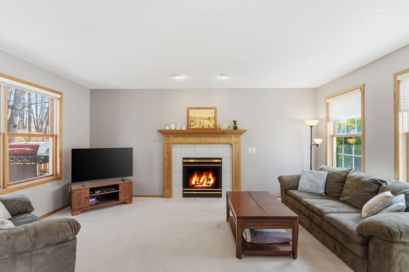 4030 Woodhill Ct, Rockford, MN 55373