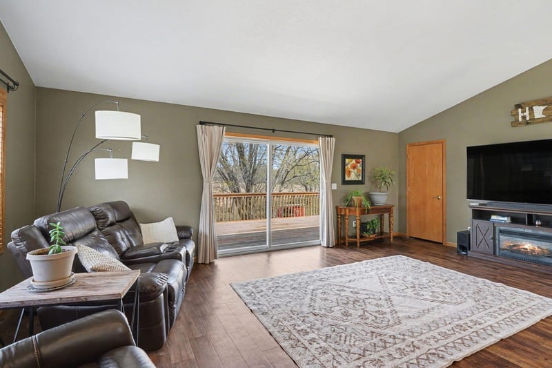 13347 County 1 Blvd, Cannon Falls, MN 55009