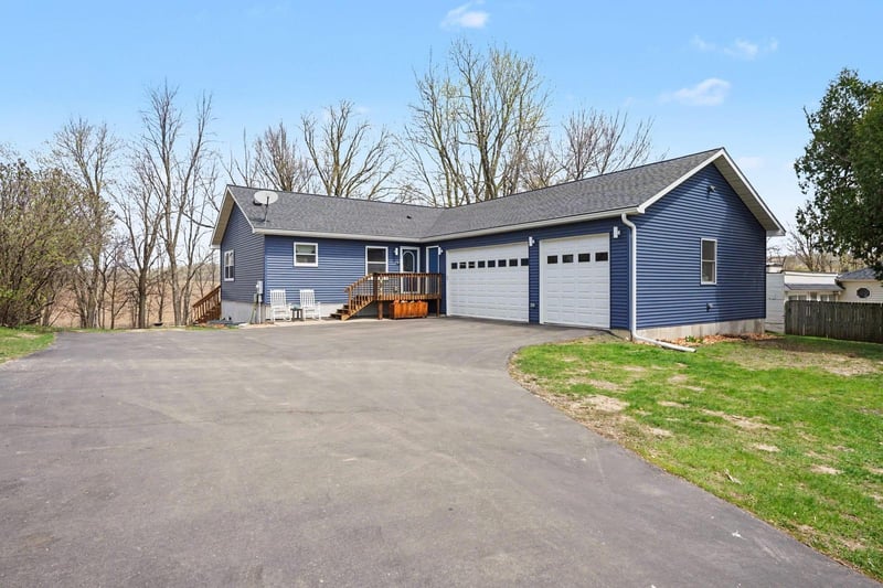 13347 County 1 Blvd, Cannon Falls, MN 55009