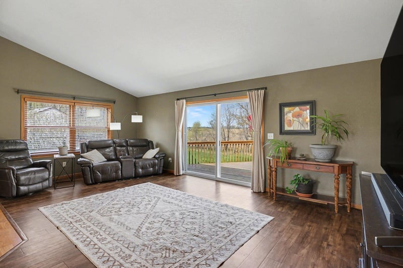 13347 County 1 Blvd, Cannon Falls, MN 55009