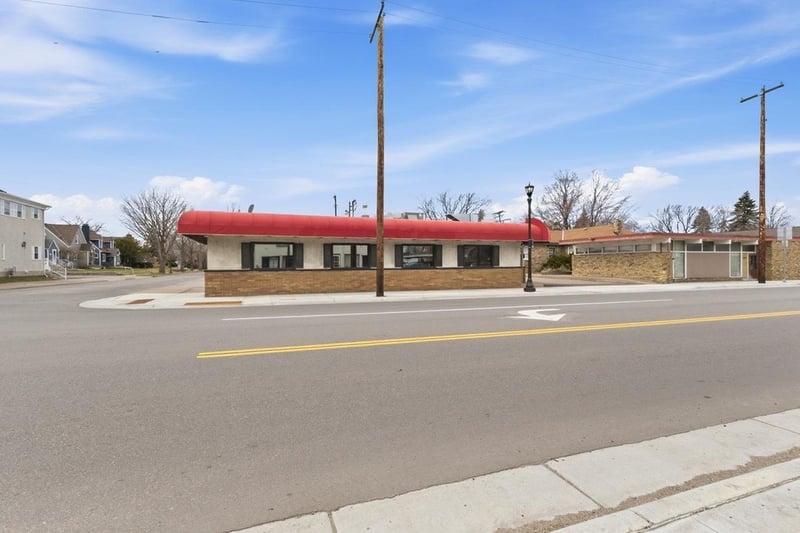 1409 Arcade St, Saint Paul, MN 55106