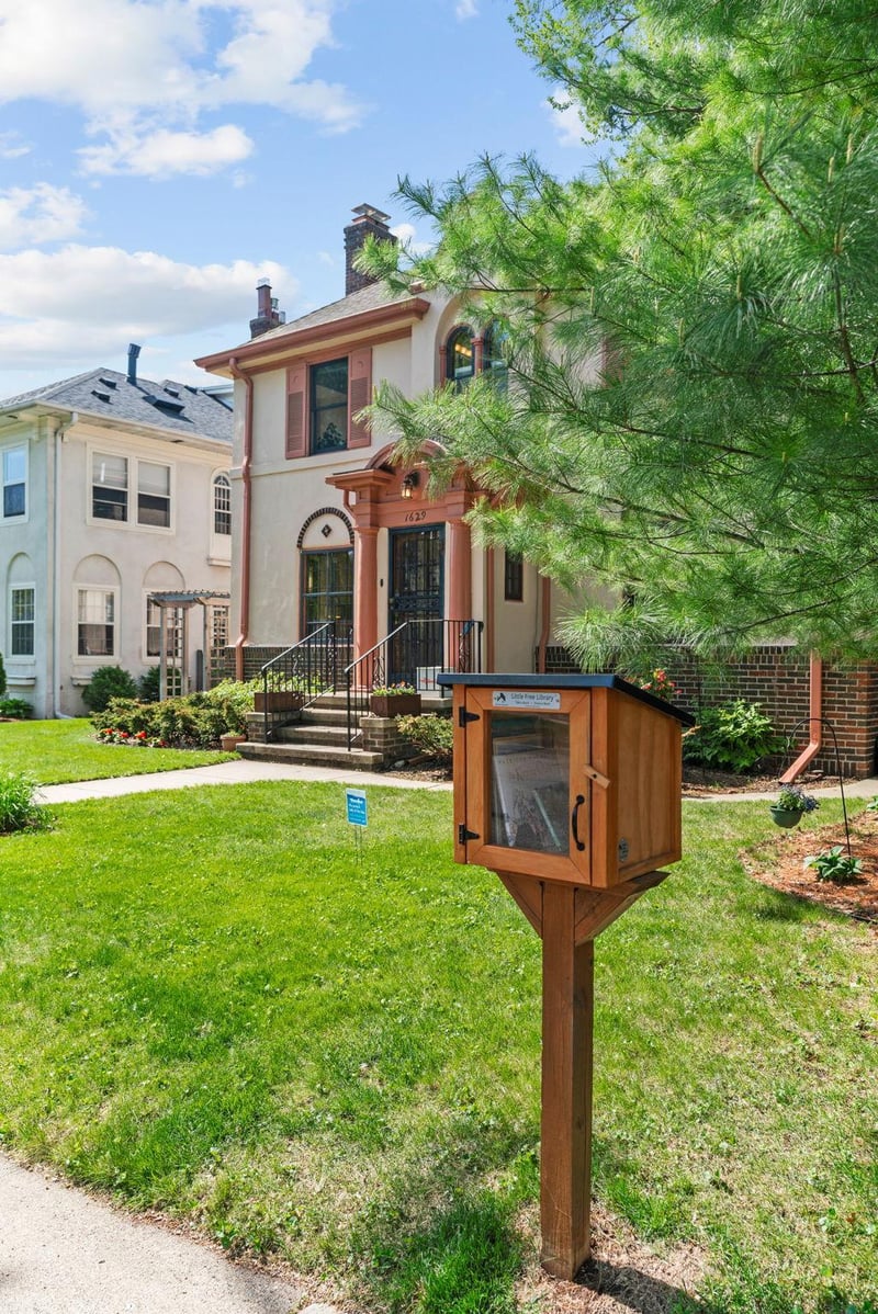 1629 W 25th St, Minneapolis, MN 55405