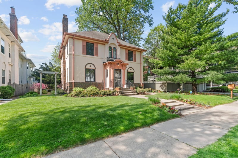 1629 W 25th St, Minneapolis, MN 55405