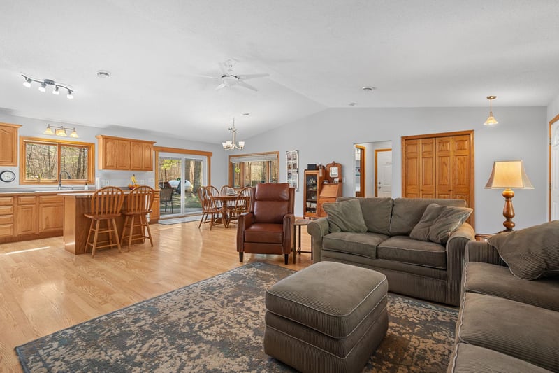 4225 Eagles Nest Rd, Webster, WI 54893